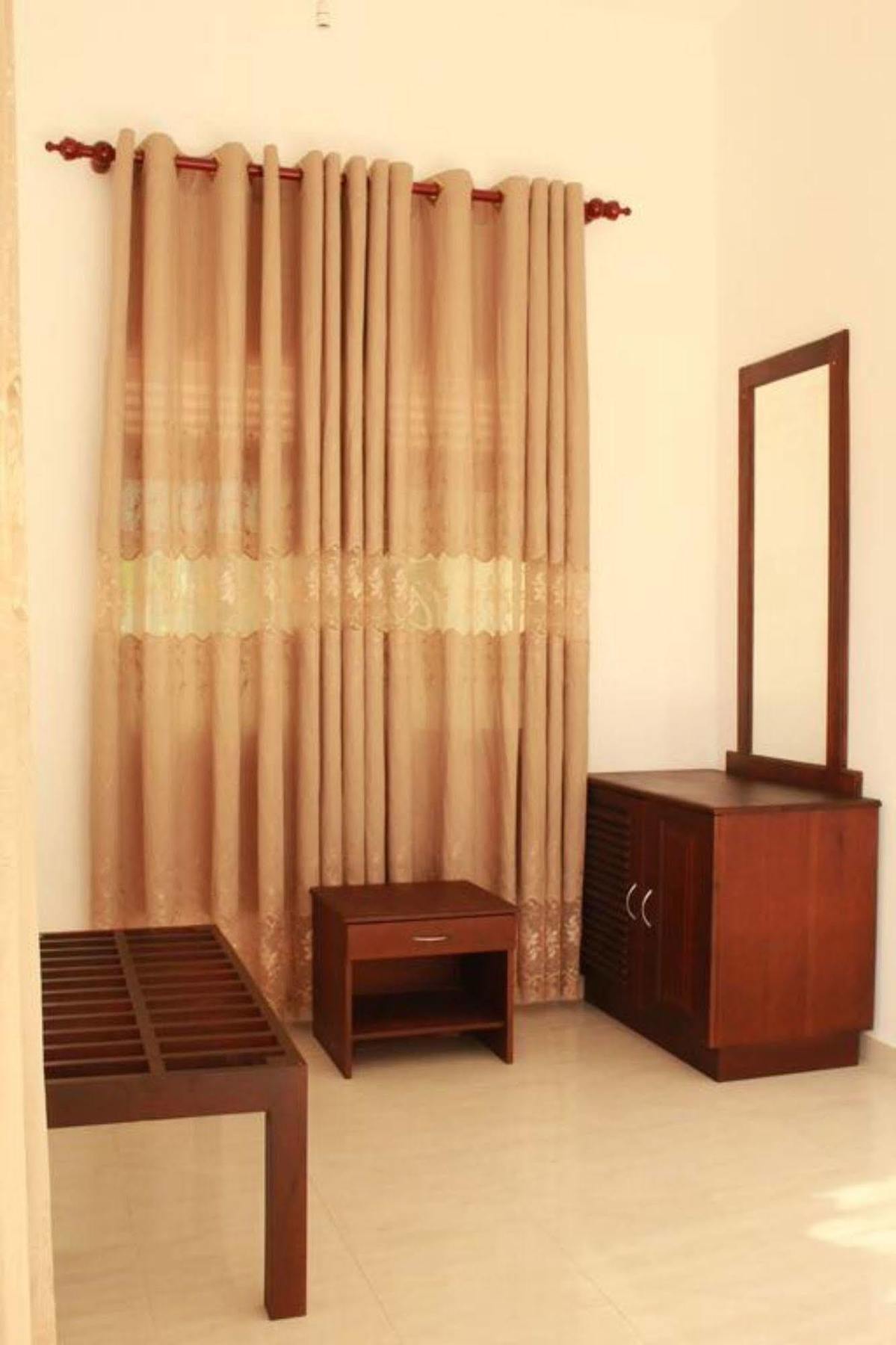 Pearl City Hotel Tissamaharama Eksteriør bilde